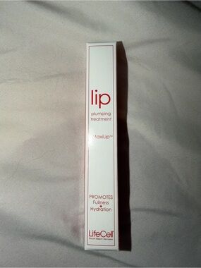 Lifecell Lip Plumping Treatment